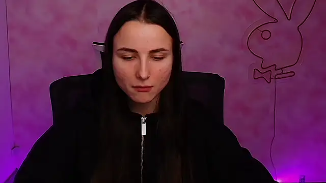 Eva Janee online show from 13, 12, 2024