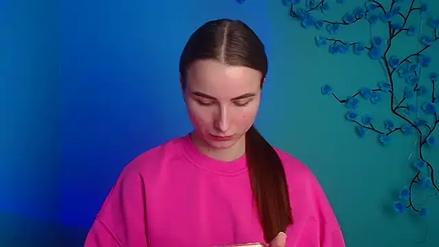 Eva Janee online show from 15, 4, 2026