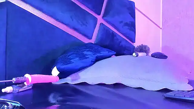 Charlie Williams online show from 7, 3, 2025