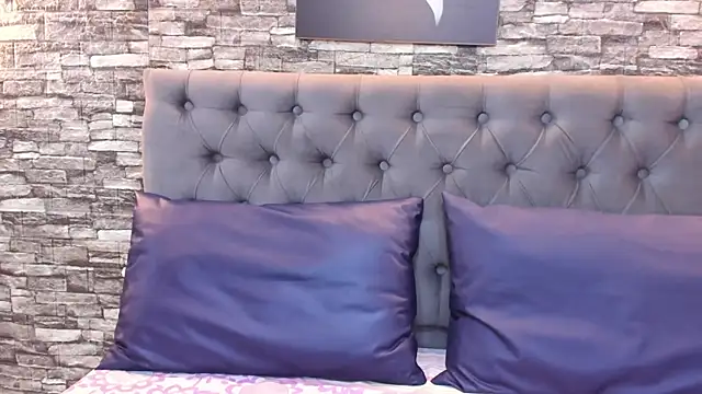 EvaaLovia1 online show from 20, 1, 2025