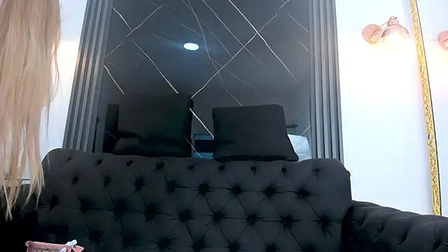 EvaaLovia1 online show from 10, 10, 2025