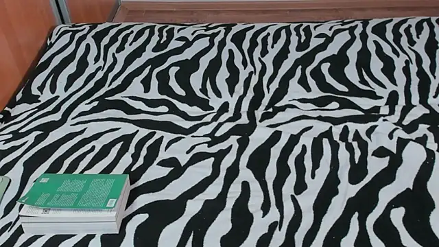 Snapshot of VeronikaKissuchi chatting on 5, 1, 2025 VeronikaKissuchi online show from 5, 1, 2025