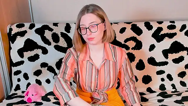 Snapshot of VeronikaKissuchi chatting on 8, 2, 2025 VeronikaKissuchi online show from 8, 2, 2025