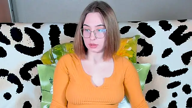 Snapshot of VeronikaKissuchi chatting on 20, 2, 2025 VeronikaKissuchi online show from 20, 2, 2025