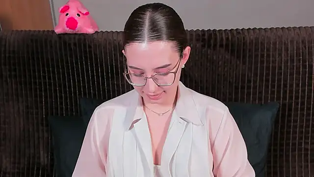 Snapshot of VeronikaKissuchi chatting on 12, 3, 2025 VeronikaKissuchi online show from 12, 3, 2025