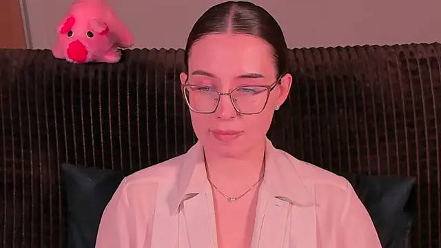 Snapshot of VeronikaKissuchi chatting on 13, 3, 2025 VeronikaKissuchi online show from 13, 3, 2025