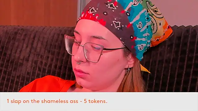 Snapshot of VeronikaKissuchi chatting on 14, 3, 2025 VeronikaKissuchi online show from 14, 3, 2025