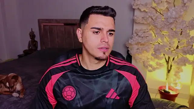 Axel Big cock online show from 15, 7, 2026