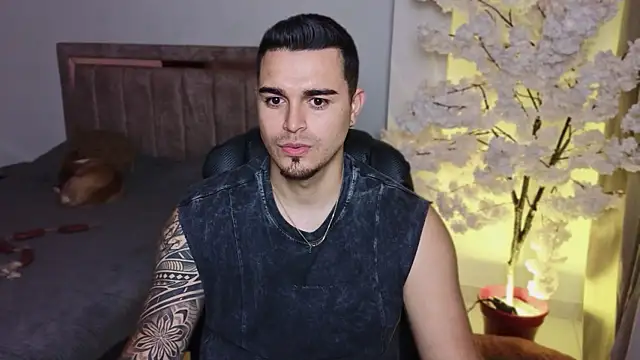 Axel Big cock online show from 22, 7, 2026
