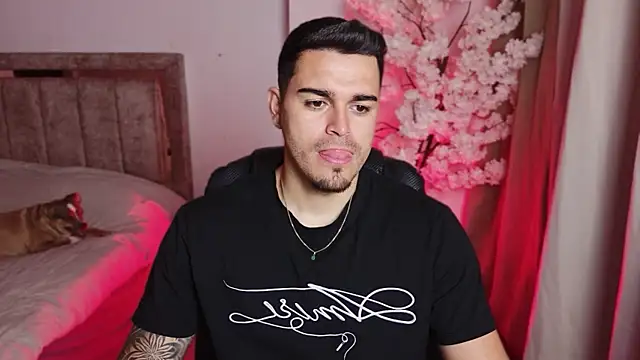 Axel Big cock online show from 2, 8, 2026