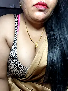 Snapshot of sneha_rose chatting on 8, 5, 2026 sneha rose online show from 8, 5, 2026