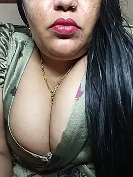 Snapshot of sneha_rose chatting on 24, 6, 2026 sneha rose online show from 24, 6, 2026