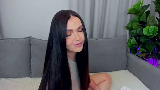 Snapshot of sexyangeloux chatting on 6, 8, 2026 sexyangeloux online show from 6, 8, 2026