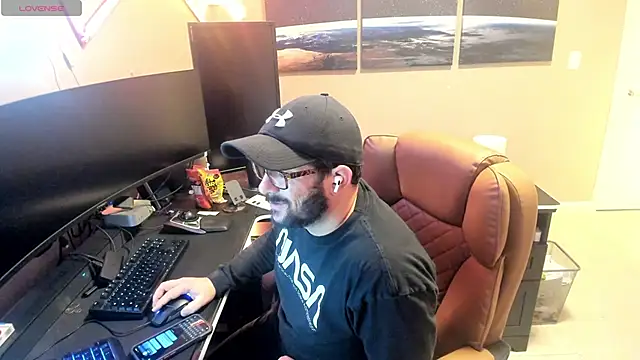 Snapshot of boytoyfrindles chatting on 11, 2, 2026 boytoyfrindles online show from 11, 2, 2026