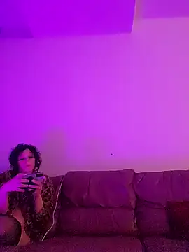 longthicknslick online show from 8, 12, 2024