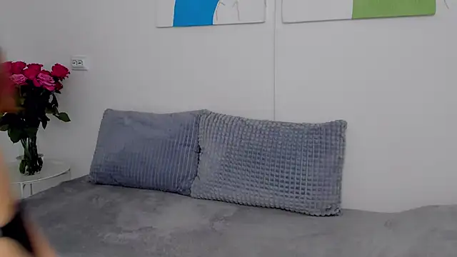 Snapshot of SelenaRousey chatting on 20, 11, 2025 SelenaRousey online show from 20, 11, 2025