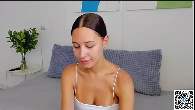 Snapshot of SelenaRousey chatting on 22, 6, 2026 SelenaRousey online show from 22, 6, 2026