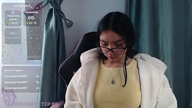 Snapshot of Stefanygp chatting on 2, 10, 2025 Stefanygp online show from 2, 10, 2025