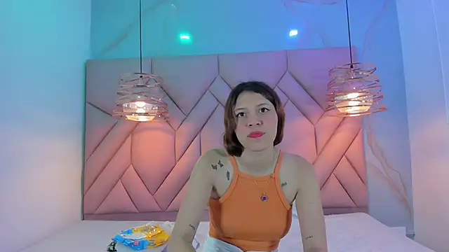 Snapshot of AngelaaCute_ chatting on 17, 1, 2025 AngelaaCute online show from 17, 1, 2025