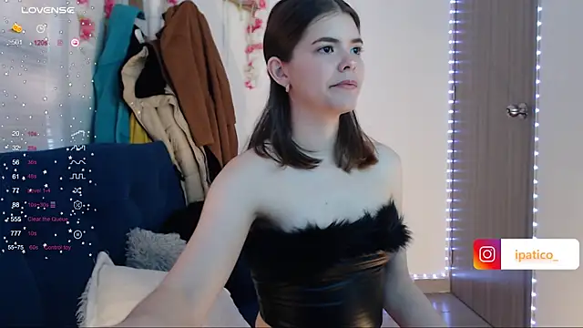 Snapshot of Alex_Camille chatting on 12, 12, 2024 Alex Camille online show from 12, 12, 2024