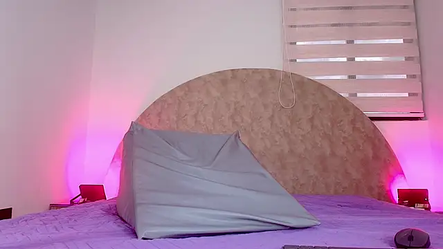 anisha x online show from 24, 11, 2025