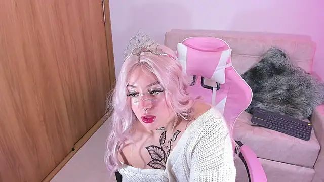 annika taylor online show from 22, 12, 2024