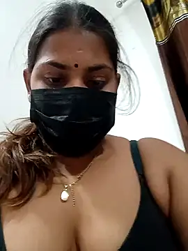 Hotmilfxox online show from 20, 12, 2024