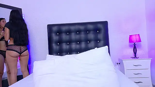 Skinny hottie18 online show from 20, 10, 2025