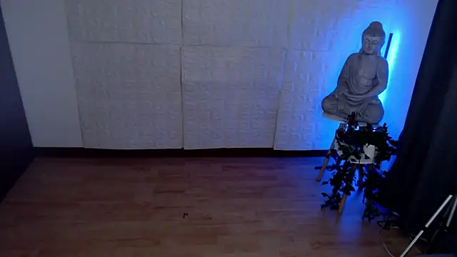 GODDESS EVANS online show from 5, 2, 2025