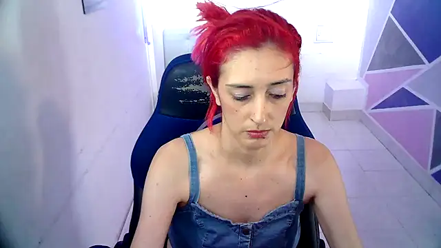 Snapshot of Ruby_Your_Milf chatting on 26, 12, 2024 Ruby Your Milf online show from 26, 12, 2024