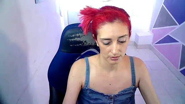 Snapshot of Ruby_Your_Milf chatting on 27, 12, 2024 Ruby Your Milf online show from 27, 12, 2024