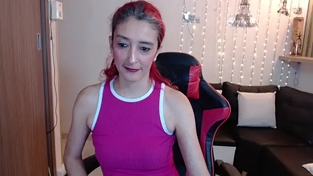 Snapshot of Ruby_Your_Milf chatting on 15, 12, 2025 Ruby Your Milf online show from 15, 12, 2025