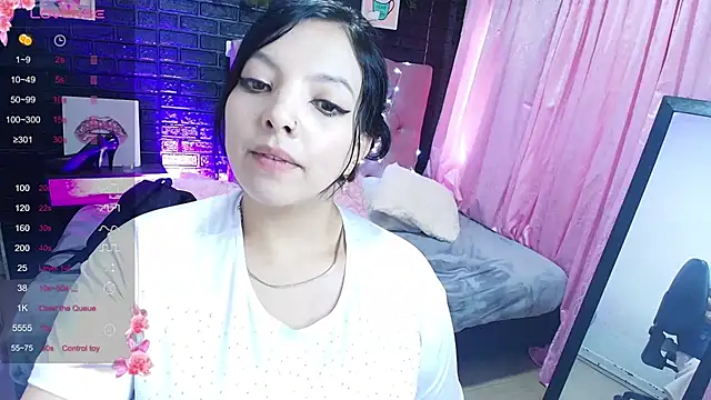 Snapshot of loren_tits24 chatting on 26, 9, 2025 loren tits24 online show from 26, 9, 2025