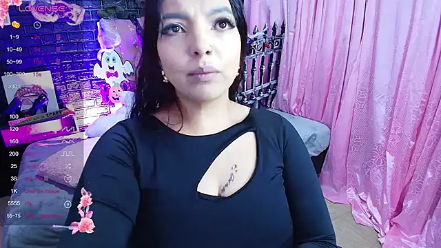 Snapshot of loren_tits24 chatting on 9, 10, 2025 loren tits24 online show from 9, 10, 2025