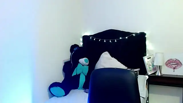 Snapshot of loren_tits24 chatting on 23, 6, 2026 loren tits24 online show from 23, 6, 2026