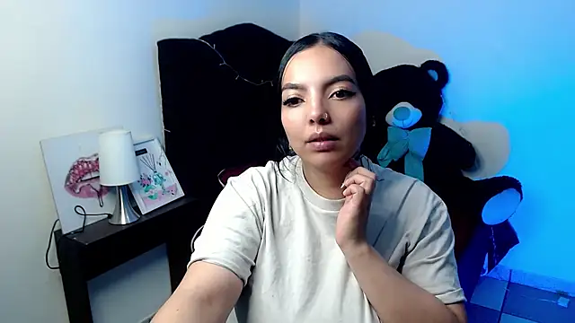 Snapshot of loren_tits24 chatting on 4, 7, 2026 loren tits24 online show from 4, 7, 2026