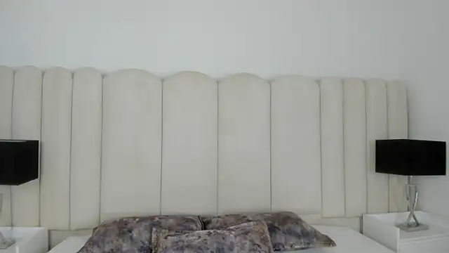 AnnyCherry  online show from 4, 7, 2026