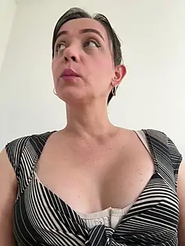 natalie cowens online show from 17, 6, 2026