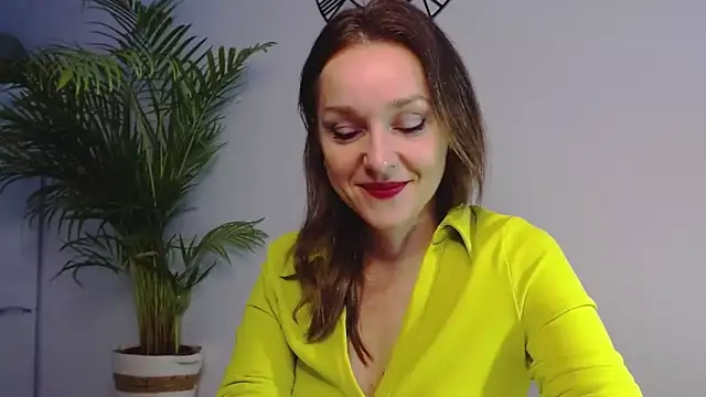 AliciaDesire online show from 6, 1, 2025