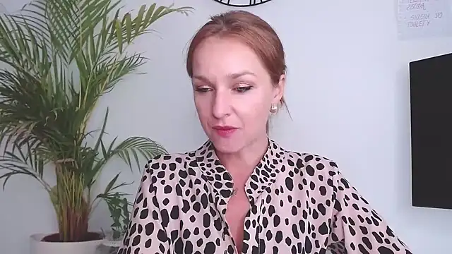 AliciaDesire online show from 16, 9, 2025