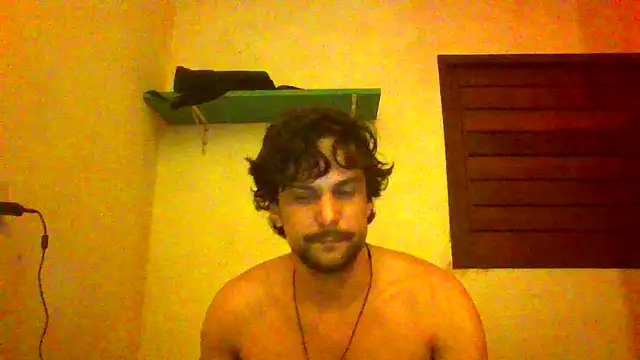 Snapshot of couplemilk chatting on 11, 6, 2026 couplemilk online show from 11, 6, 2026