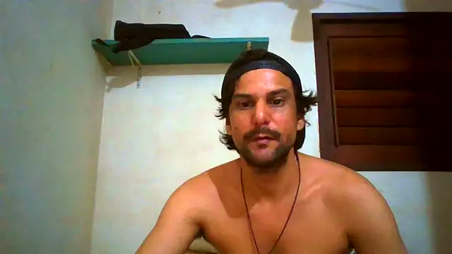 Snapshot of couplemilk chatting on 22, 6, 2026 couplemilk online show from 22, 6, 2026
