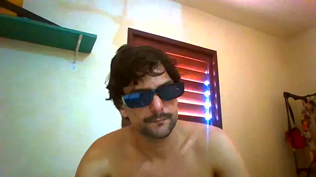Snapshot of couplemilk chatting on 3, 7, 2026 couplemilk online show from 3, 7, 2026