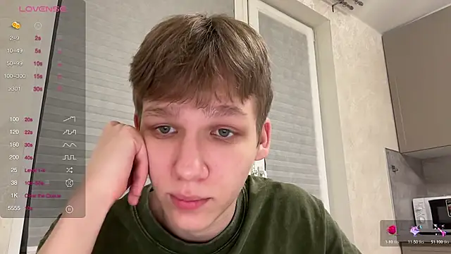 gay boyss online show from 13, 12, 2024