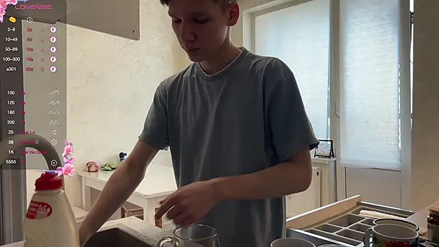 gay boyss online show from 20, 1, 2025