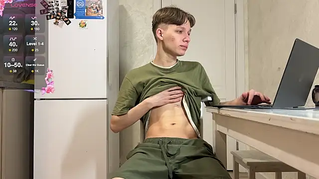 gay boyss online show from 10, 3, 2025