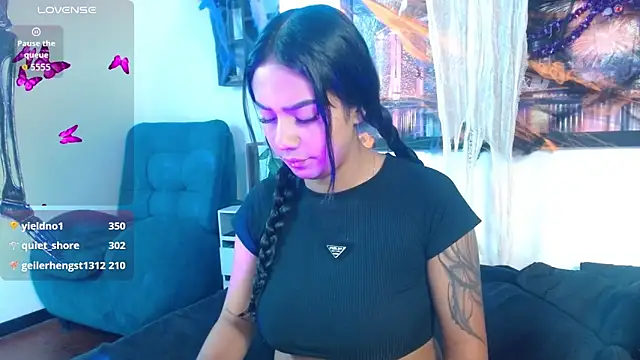 Snapshot of Shaarongp chatting on 11, 10, 2025 Shaarongp online show from 11, 10, 2025