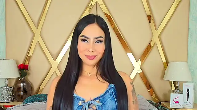 GiahDaniels online show from 20, 1, 2025