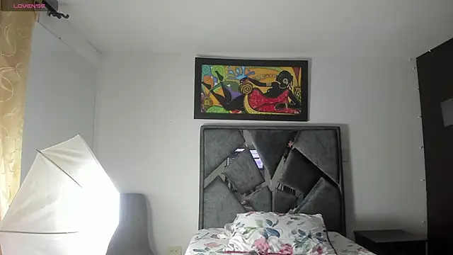 Vahiolet smith online show from 21, 10, 2025