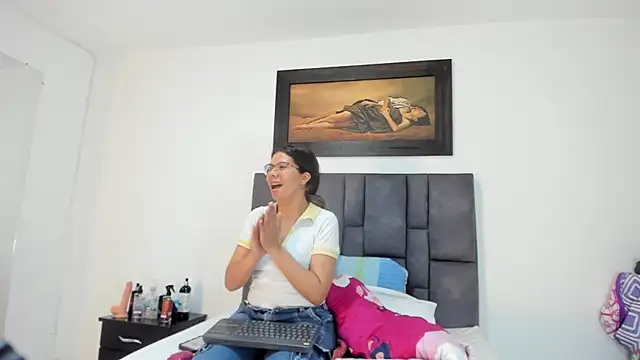 Vahiolet smith online show from 3, 3, 2026